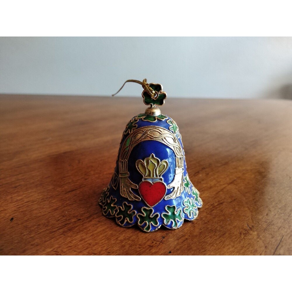 Irish Celtic Claddagh Heart Hands Shamrock Bell Cloisonne Enamel Wedding Make-Up